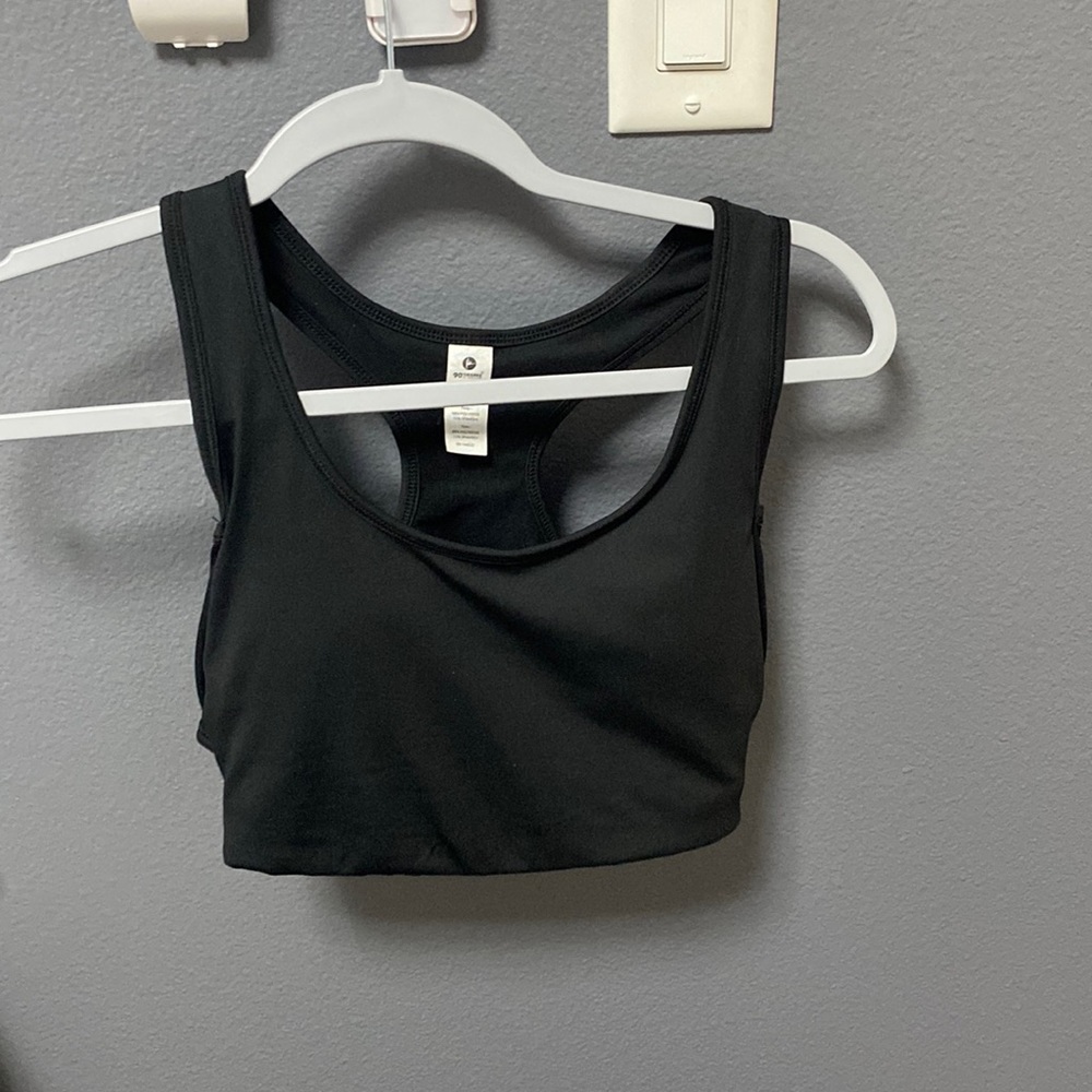 Black sports bra